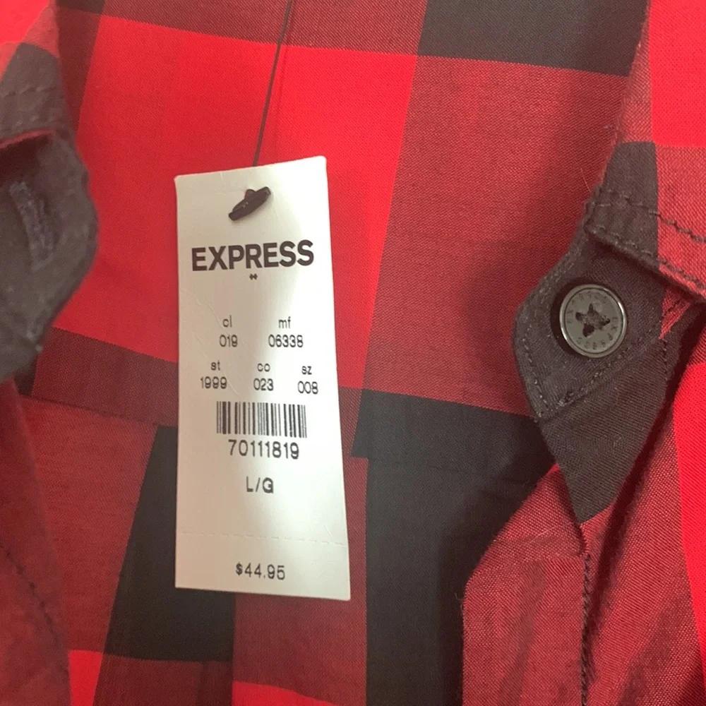 Express button down - Picture 2 of 2